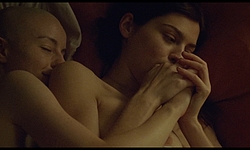 Kacey Rohl lesbian sex