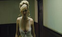 Jennifer Lawrence nipslip