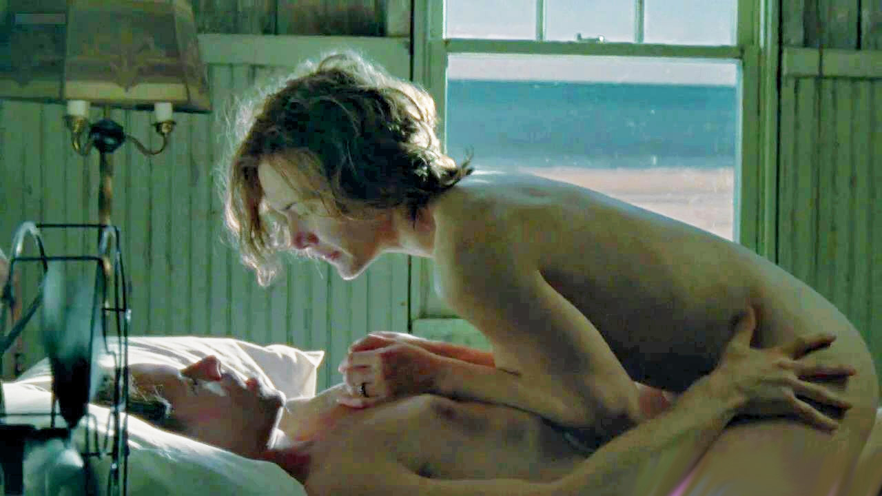 Kate Winslet Ridding Cock Hot In Mildred Pierce - Celebrity Movie Blog