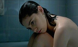 Rosa Salazar oops