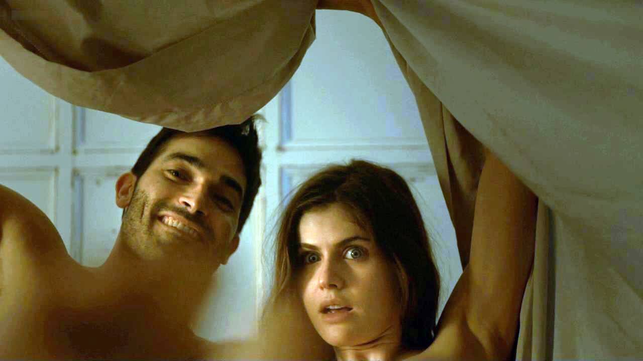 https://celebritymovieblog.com/wp-content/uploads/2021/12/Alexandra-Daddario-nude-thumb5.jpg