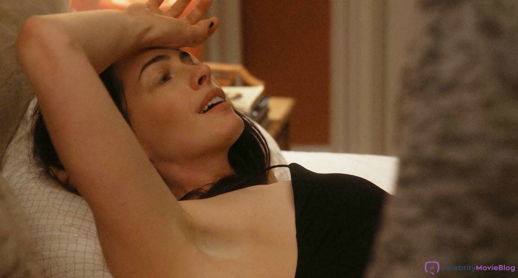 Anne Hathaway Sexy Scenes in WeCrashed - Celebrity Movie Blog