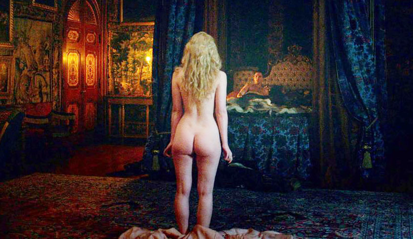 Elle Fanning Completely Nude in The Great - Celebrity Movie Blog