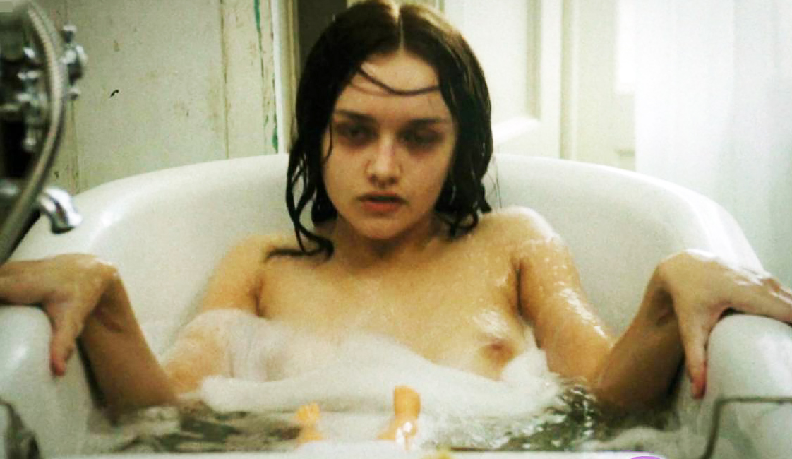 Olivia Cooke Nude Bath Scenes In The Quiet Ones Celebrity Movie Blog