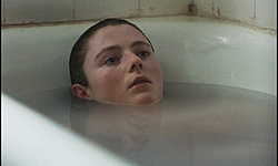 Thomasin McKenzie nude