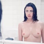 Margaret Qualley Fully Nude & NSFW Scenes in The Substance
