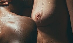 Emily Eaton-Plowright boobs