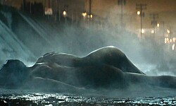 Mackenzie Davis nude