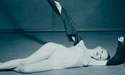 Ivy Levan sexy