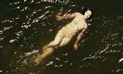 Aubrey Plaza nude