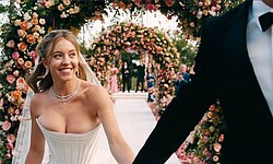 Sydney Sweeney cleavage