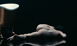 Anne Hathaway nude ass