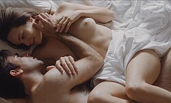 Sophia Savage nude boobs
