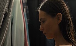 Elizaveta Neretin Shows Nude Butt In Lioness