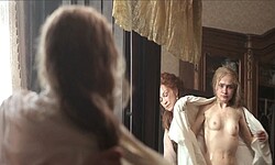 Ella Schrey Yeats Nude Tub Scene In The Gray House